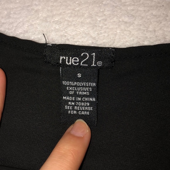 Sheer Black Top - Picture 4 of 5